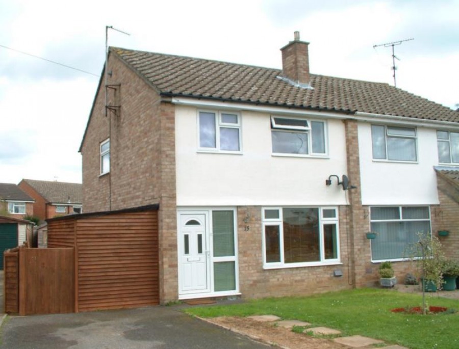 15 Evenlode Drive x